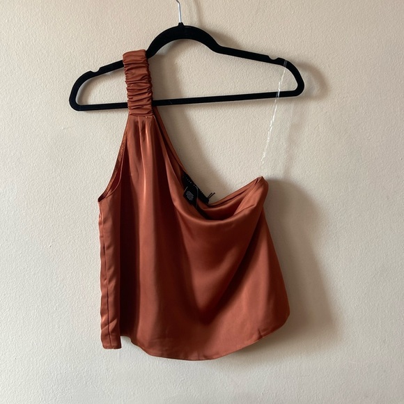 New Know One Cares One Shoulder Satin Tank Shirt Brown Rust Medium Cropped Silky - Picture 2 of 6